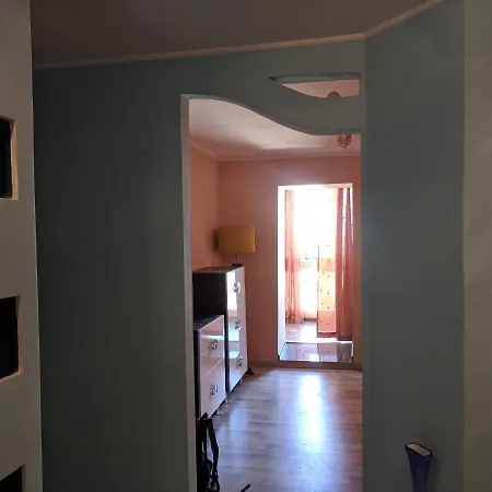 13 Floor Panorama Apartment