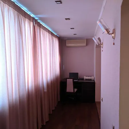 13 Floor Panorama Apartment *